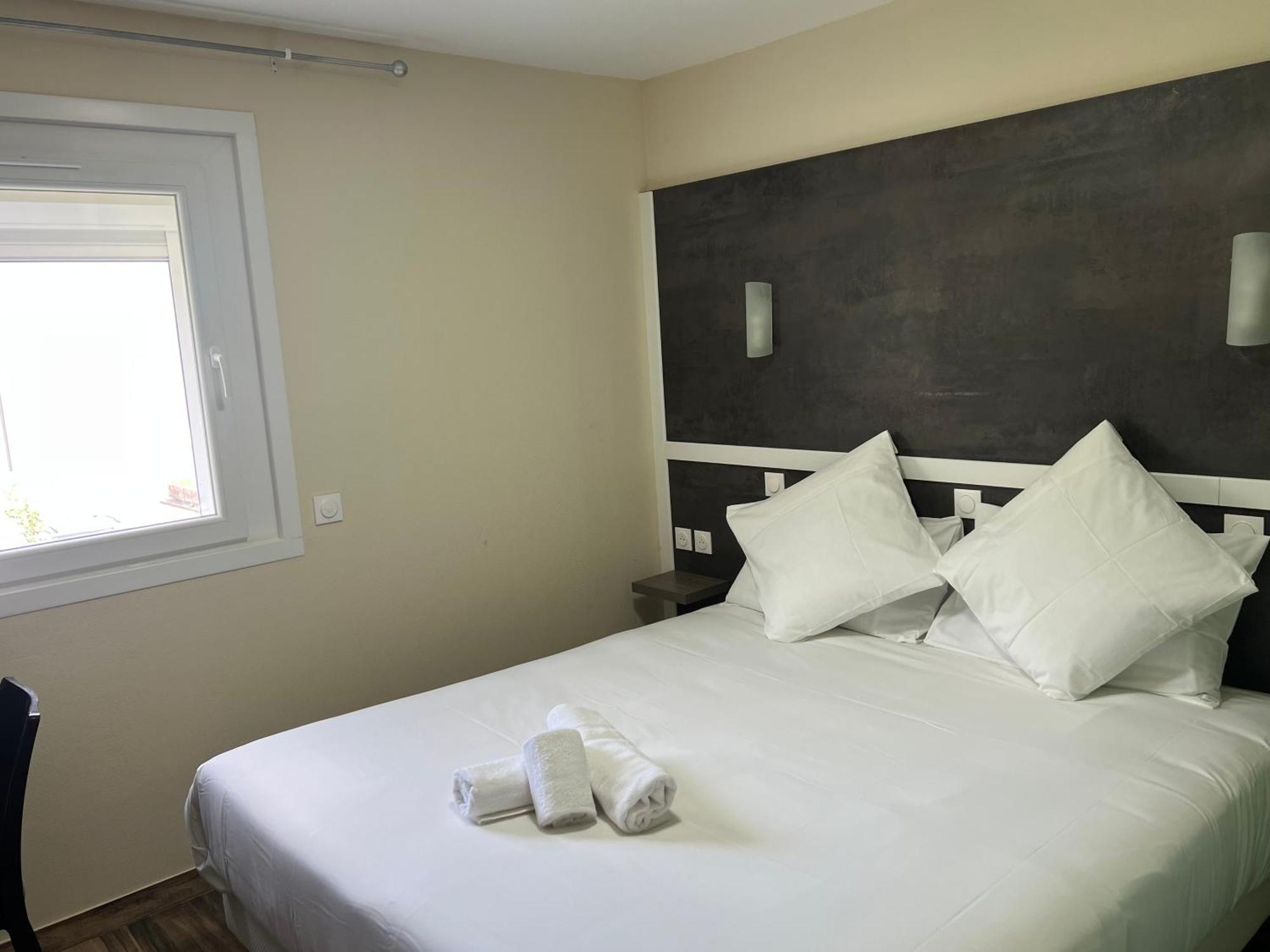 Contact Hotel Arc-En-Ciel - Reouverture - Entierement Renove Mulhouse Exterior photo